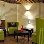 路易波德公园酒店 4*