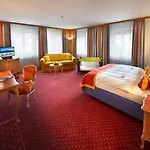 路易波德公园酒店 4* 福森